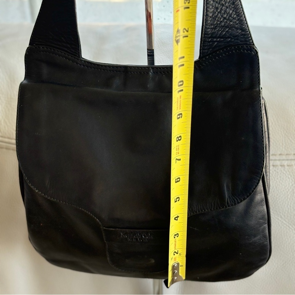 KENNETH COLE BLACK LEATHER SHOULDER BAG MAGNETIC CLOSURE - Picture 12 of 13